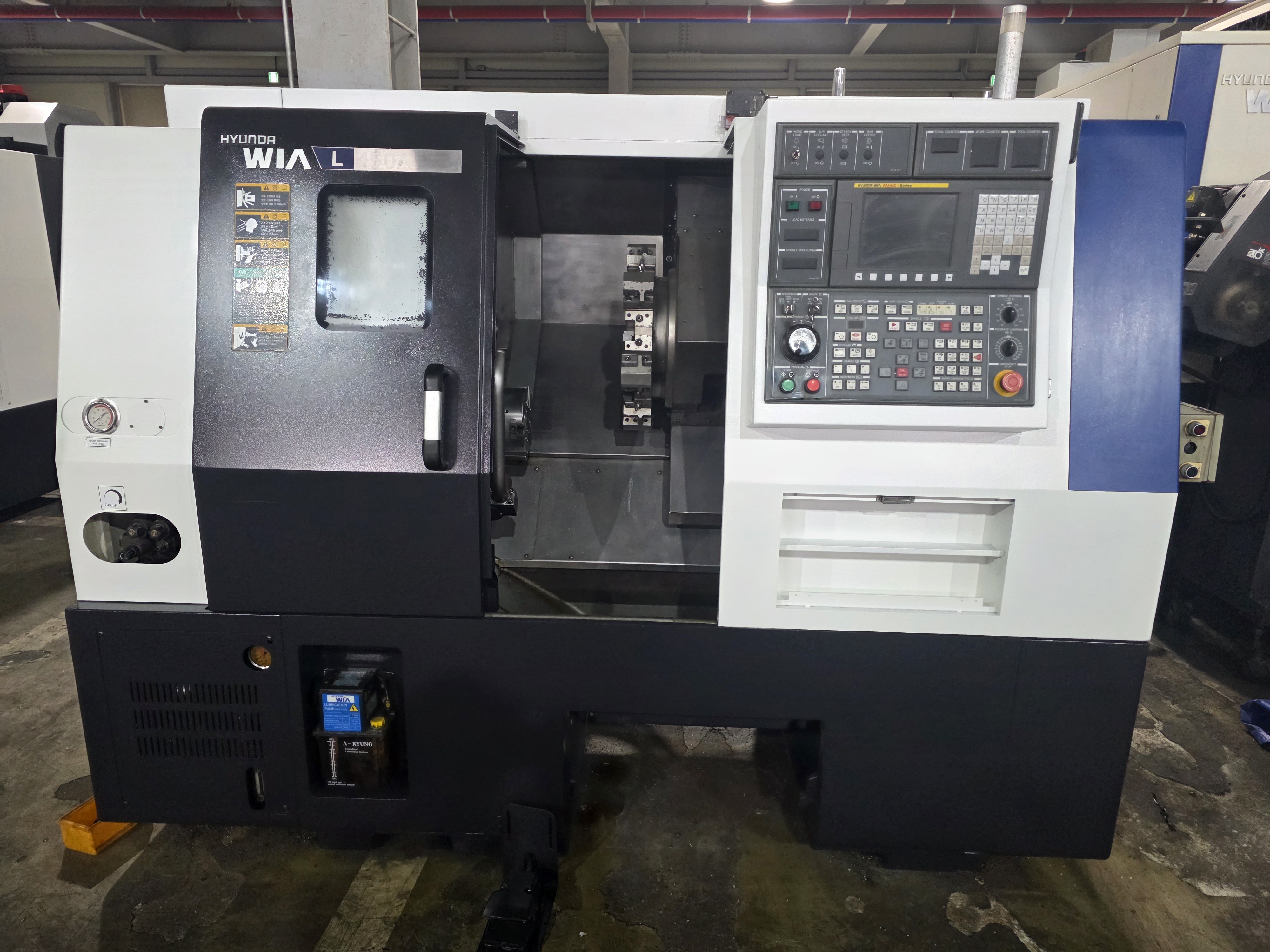 위아6인치 CNC선반 L-150A (2012년식) 2대