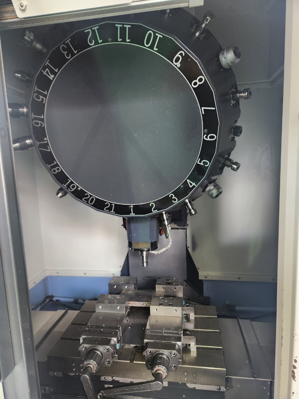 두산 탭핑센터 T4000 12K  (2017년 7월)  동일사양 2식