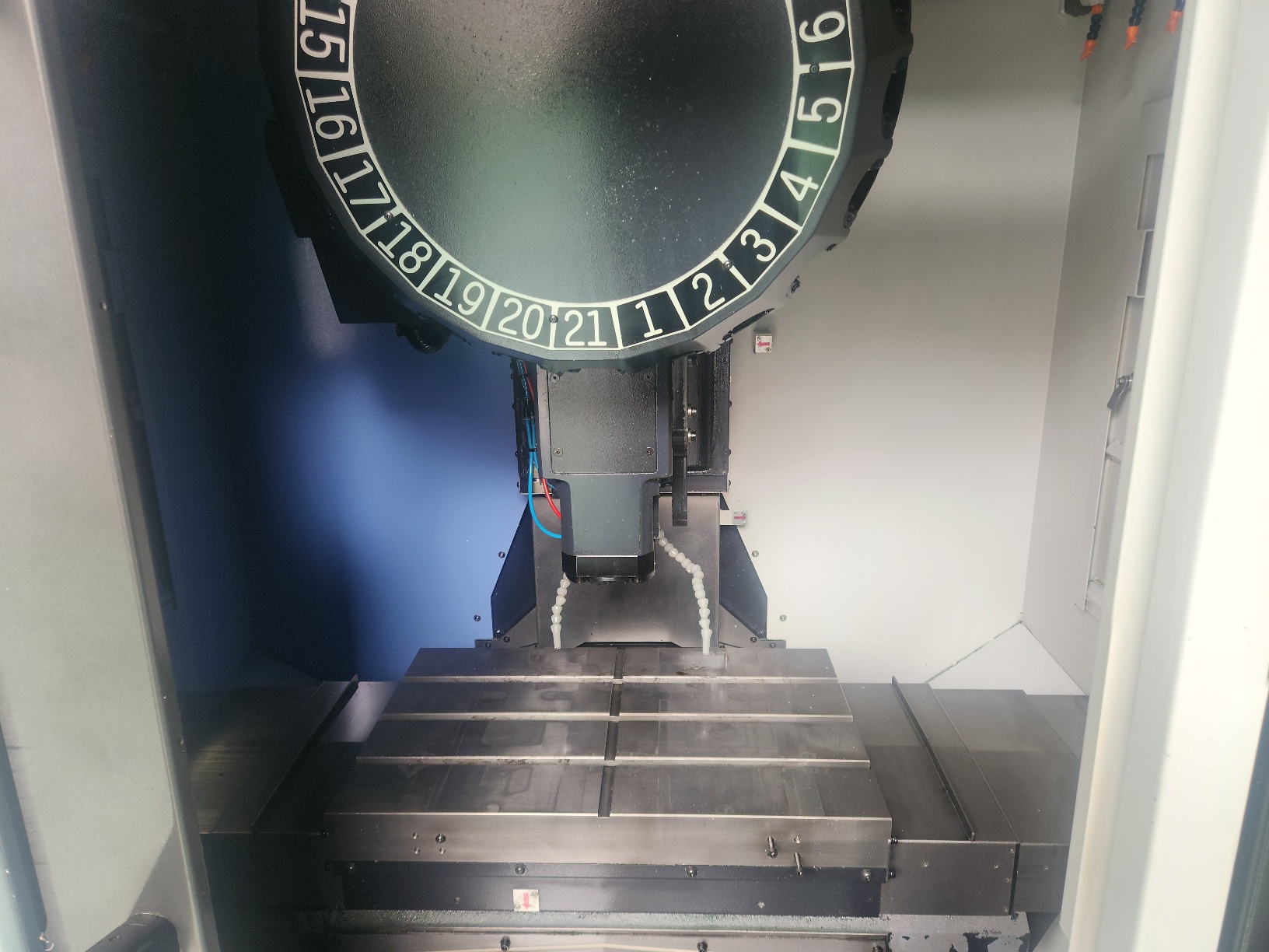 두산 탭핑센터 T4000 12K (2021년 5월) 동일사양 5식