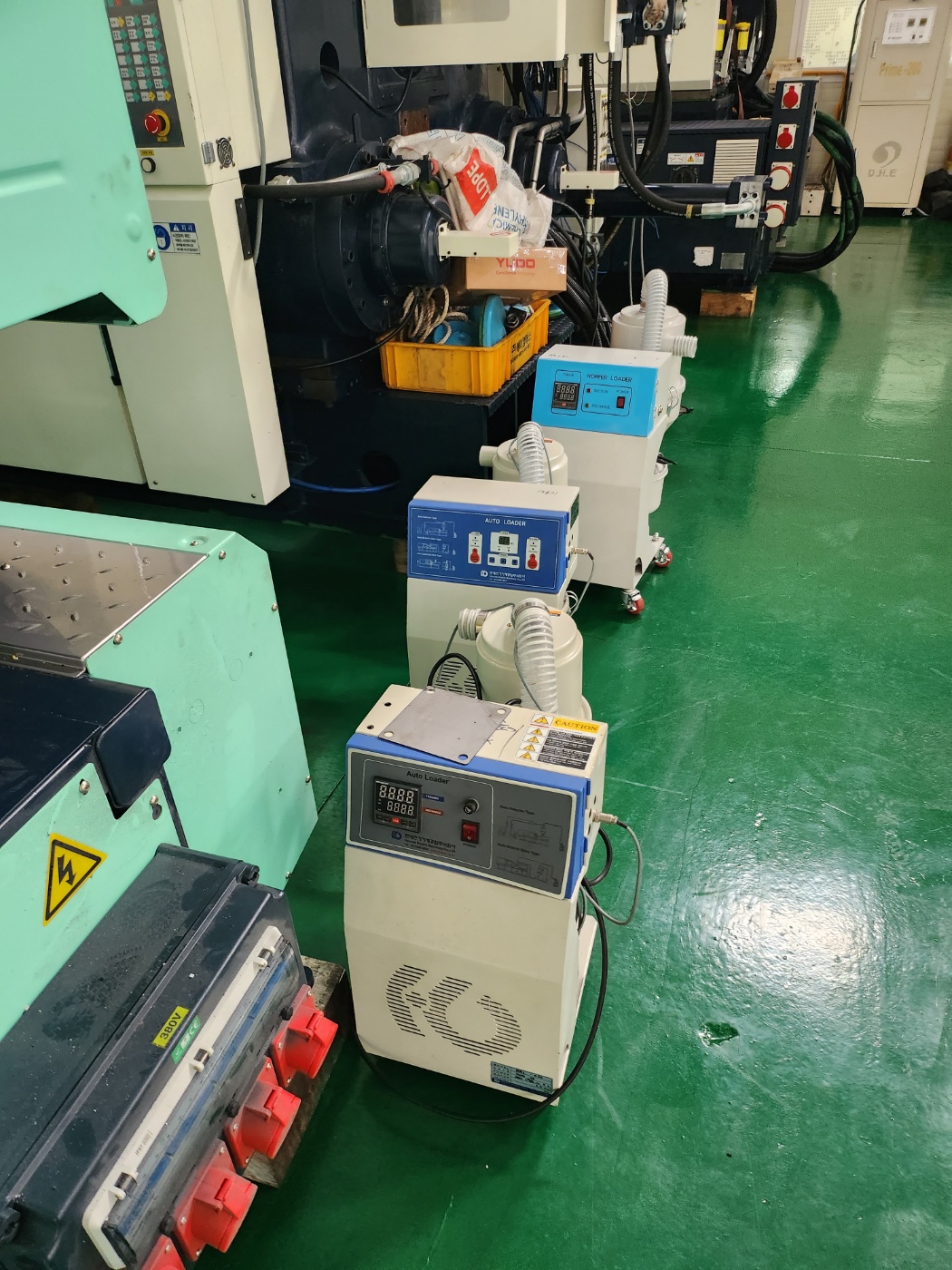 우진사출기 TB-200G5 200톤 하이브리드타입 (2022년 3월)-동일사양 5식