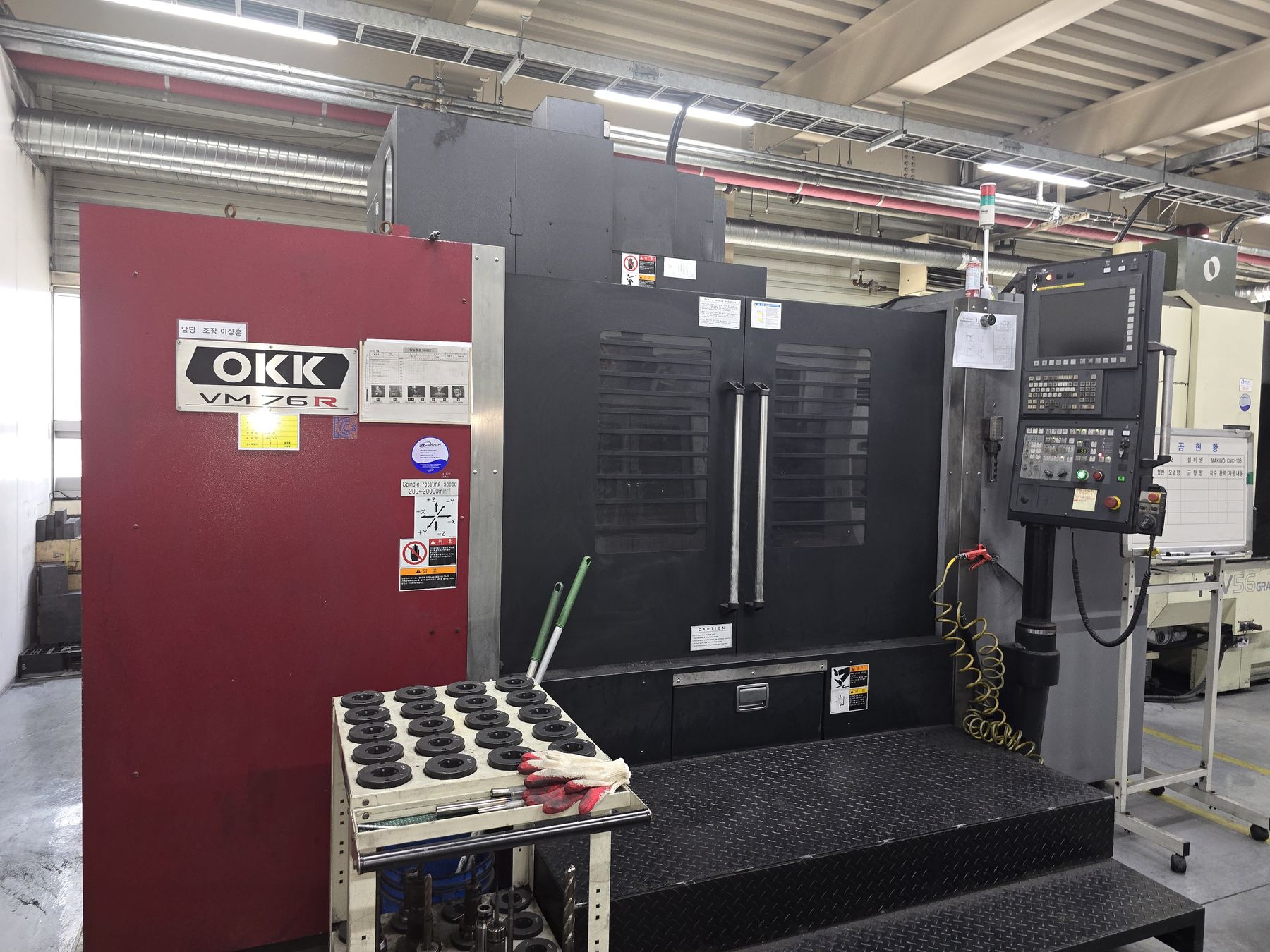 OKK 머시닝센타 VM76R, OKK 수직머시닝센타 VM76R, 오케이케이 머시닝센타 VM76R,OKK머시닝센타VM76R, OKK 흑연가공기 VM76R