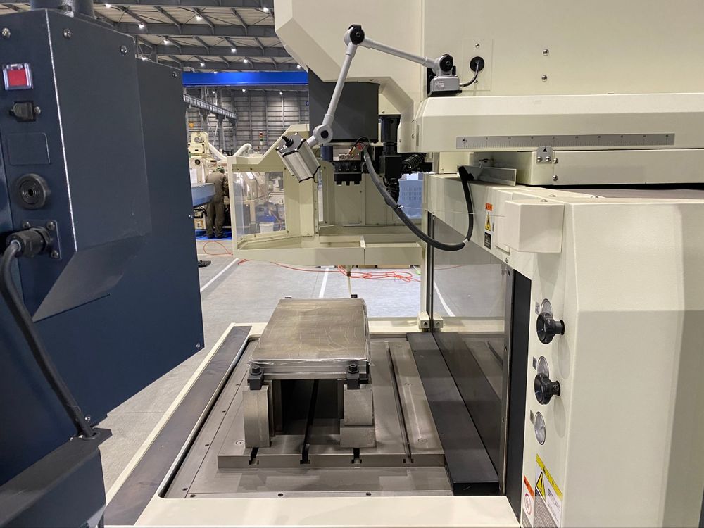 마키노 방전기 EDNC6, 마끼노 방전기 EDNC6, 마키노방전가공기EDNC6, 마끼노방전가공기EDNC6, 마키노 EDNC6