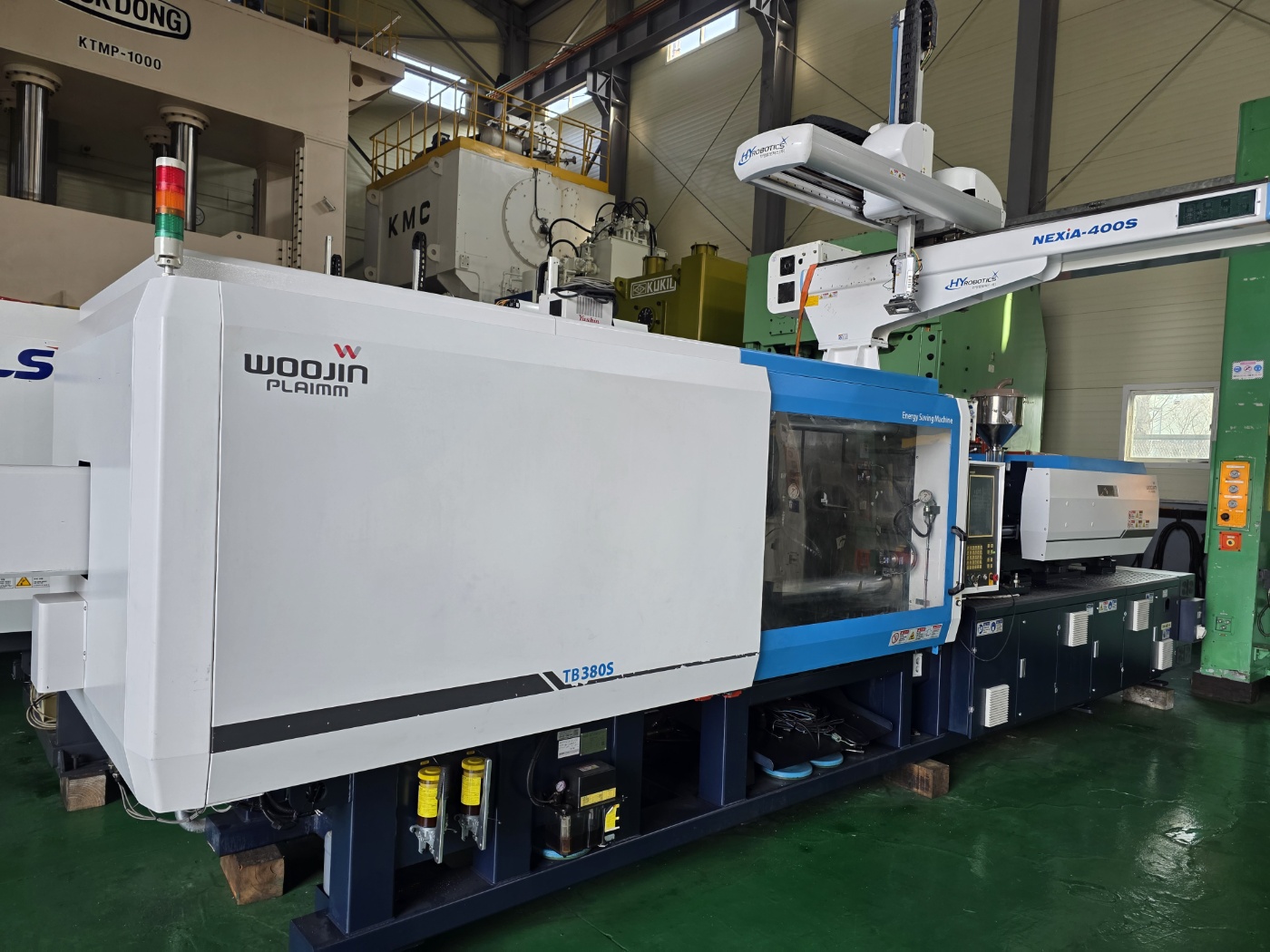 우진사출기 380톤 TB-380S 하이브리드 타입 (2018년 8월)