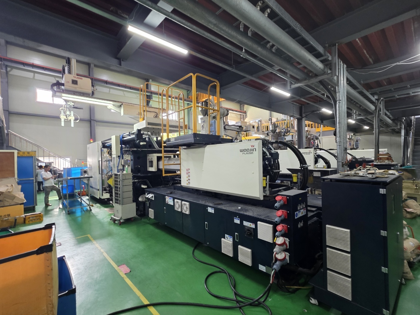 우진사출기 850톤 DL850S 하이브리드 타입 (2021년 5월)  현장판매합니다.