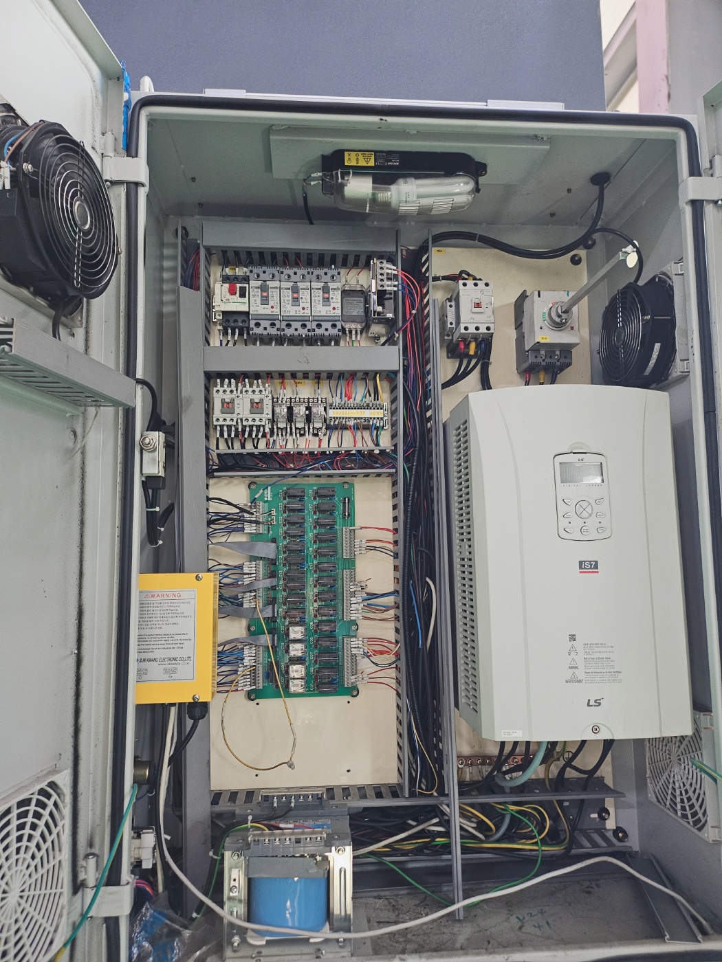 심팩프레스 200톤  CX-200 (2021년 3월)