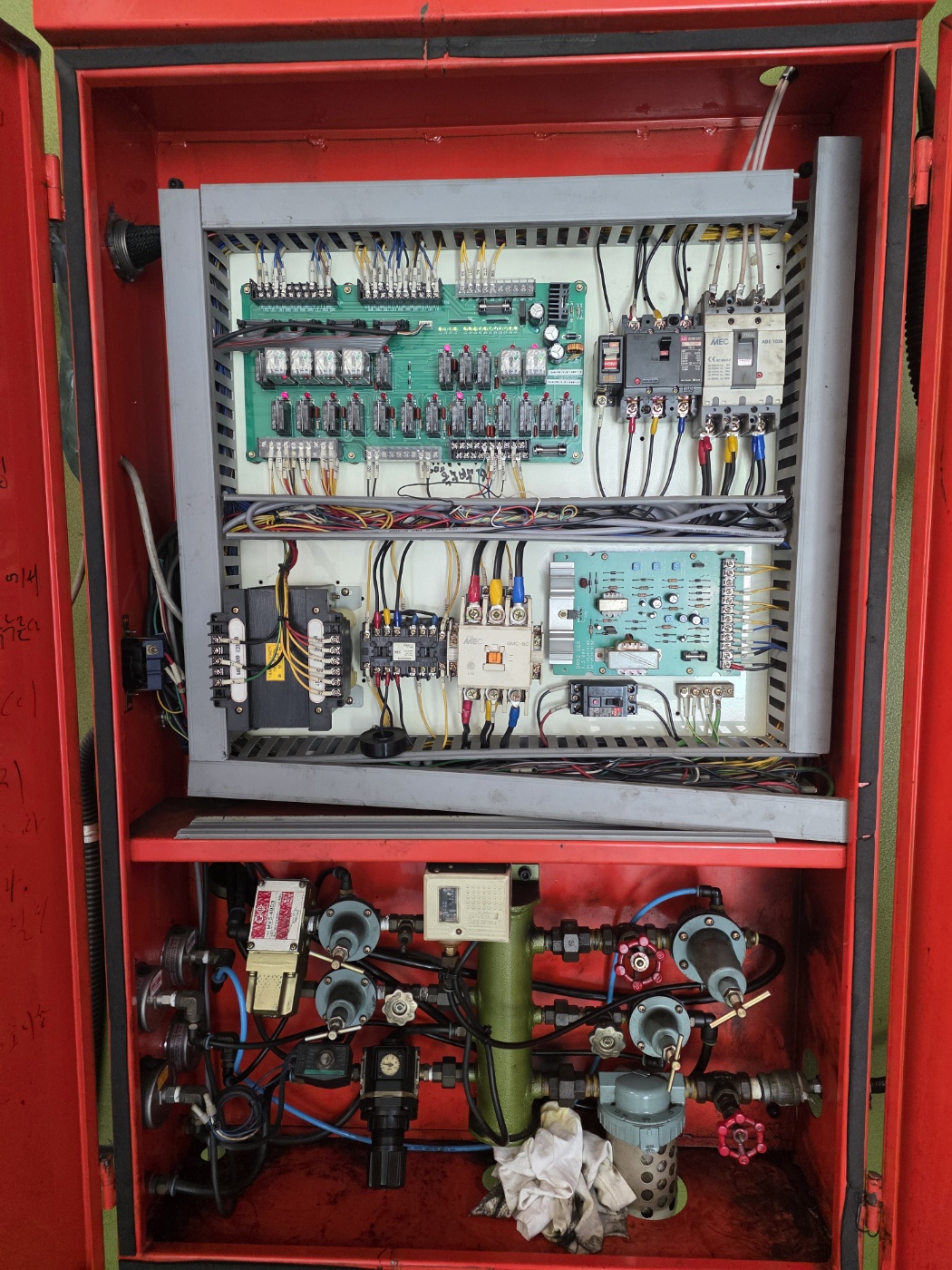 국일 C형프레스 200톤-다이쿠션 有 (2010년 6월)