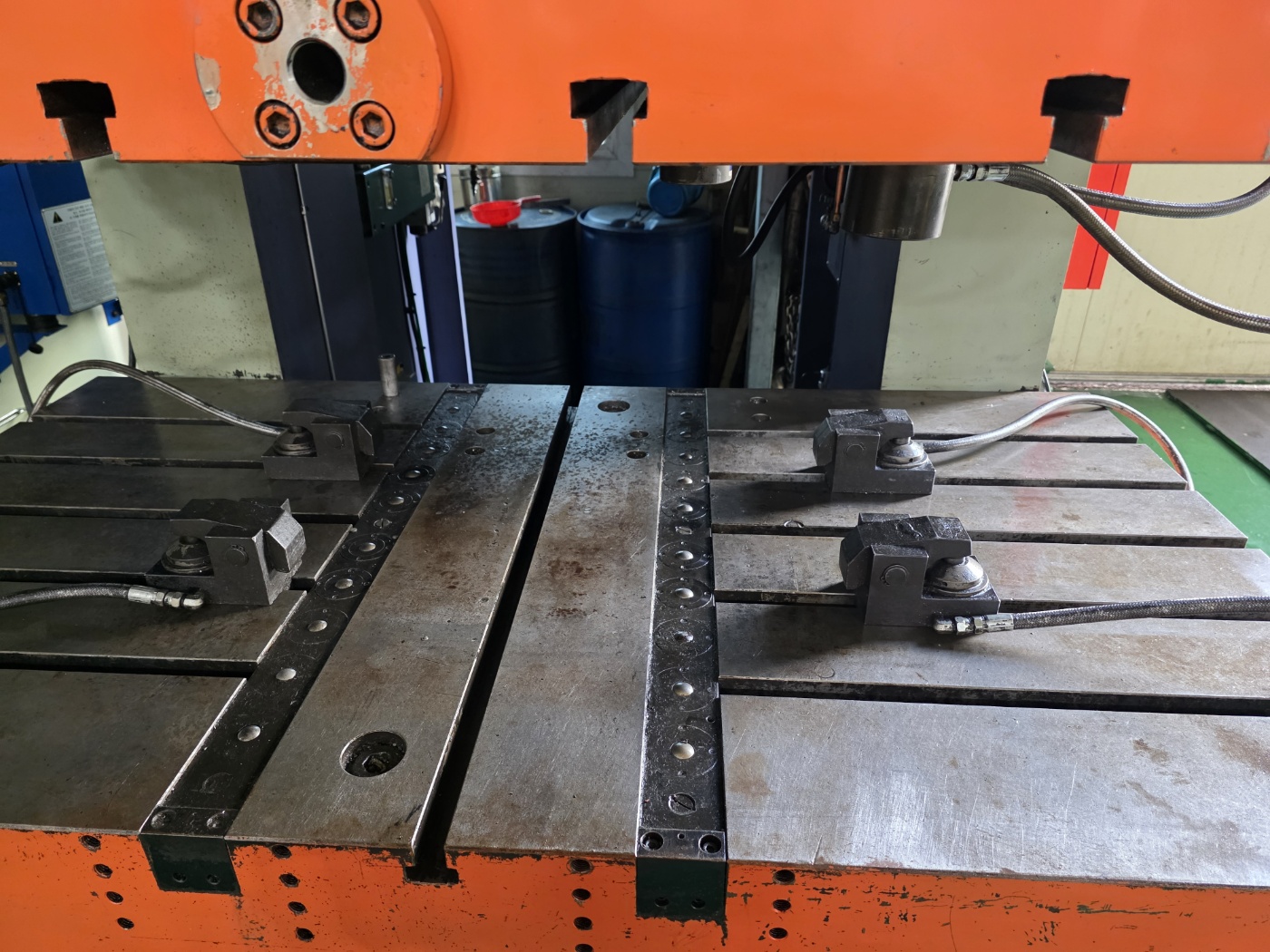 IDS C형프레스 300톤 ICS-300 (2017년 3월)