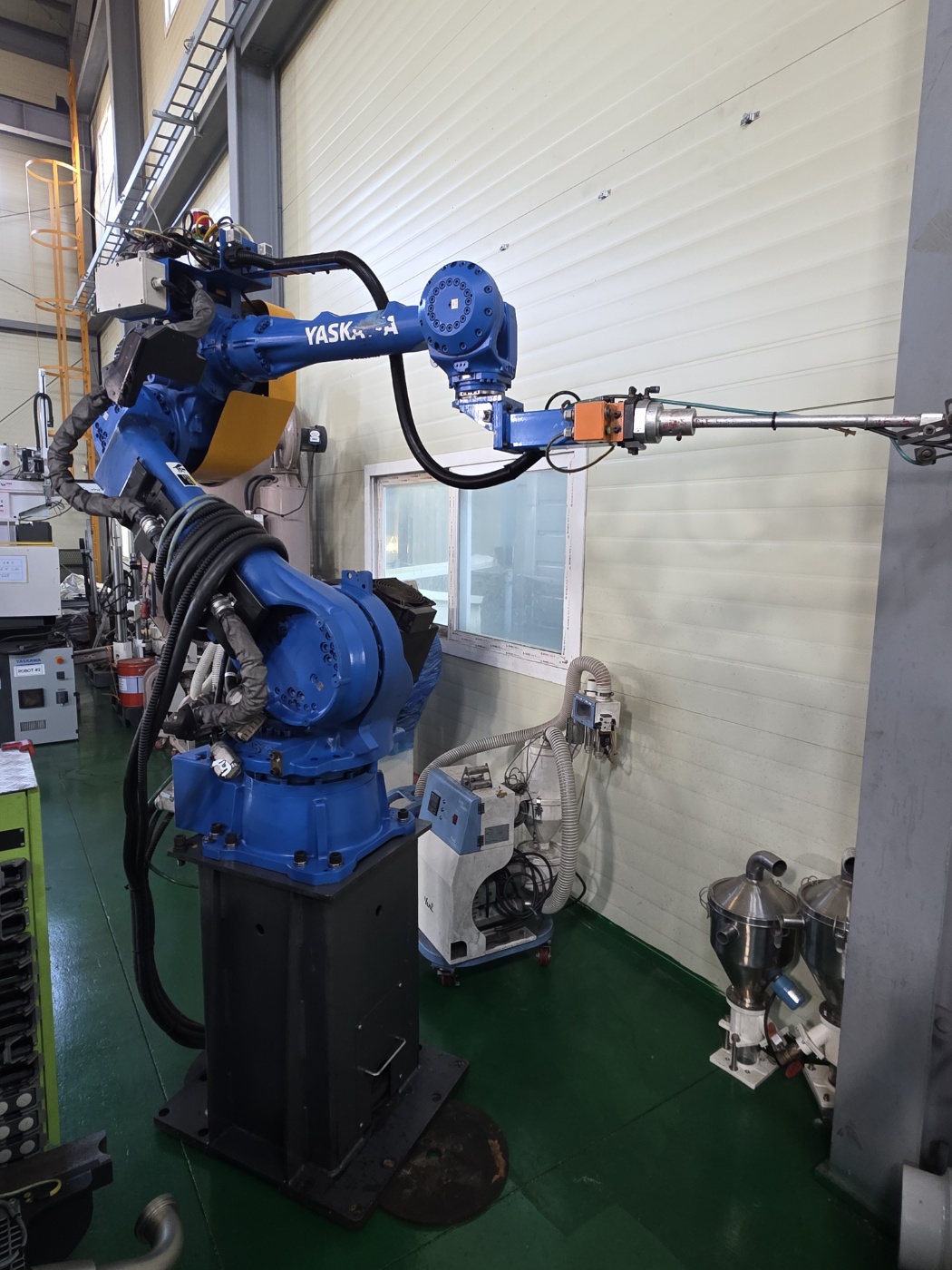 야스카와 (YASKAWA) 다관절 로보트  MH-50II  (2018년 8월)