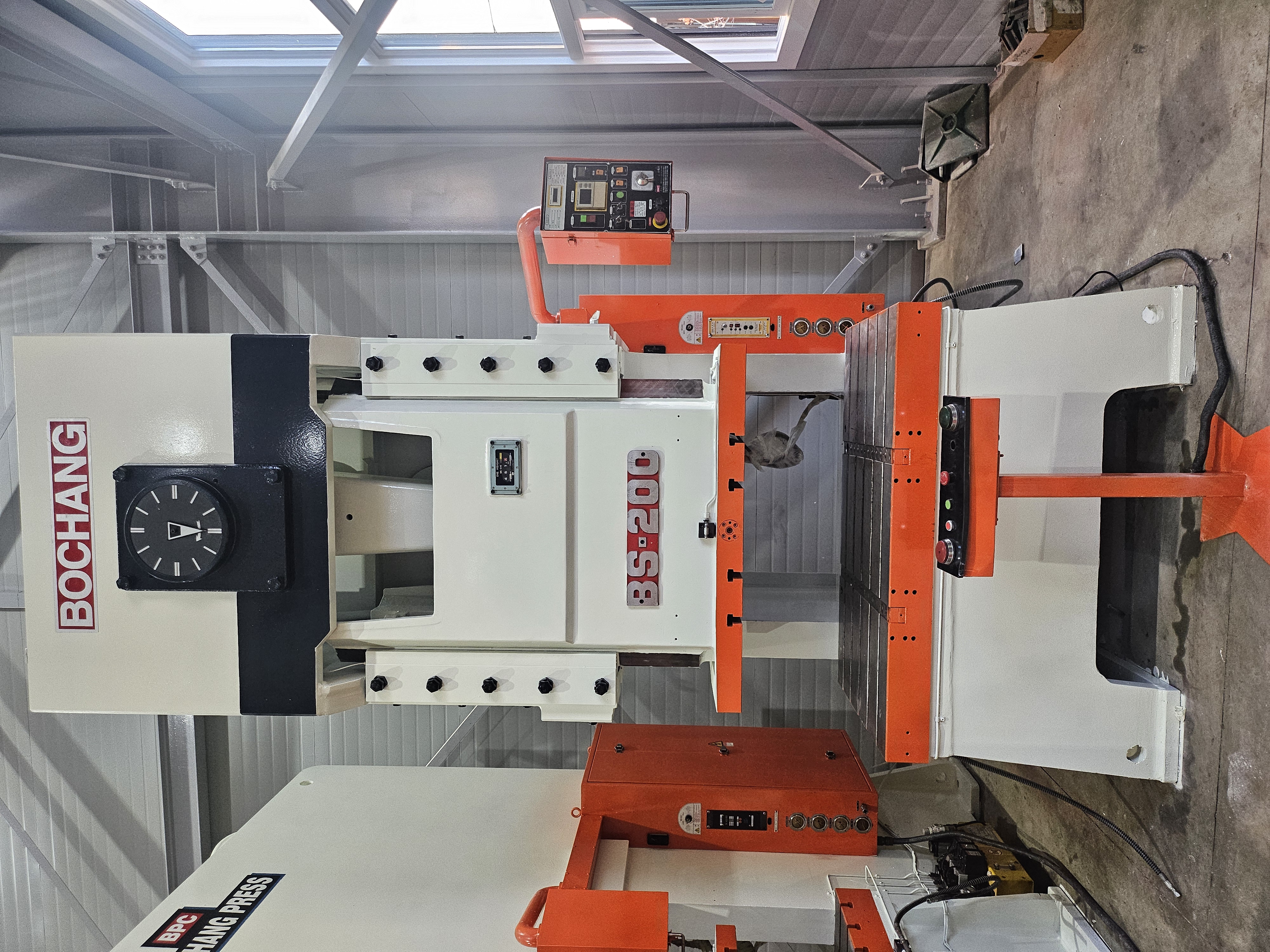 보창 프레스 200톤 ( 2010년식 / 2014년식 / 2016년식 / 2019년식 )