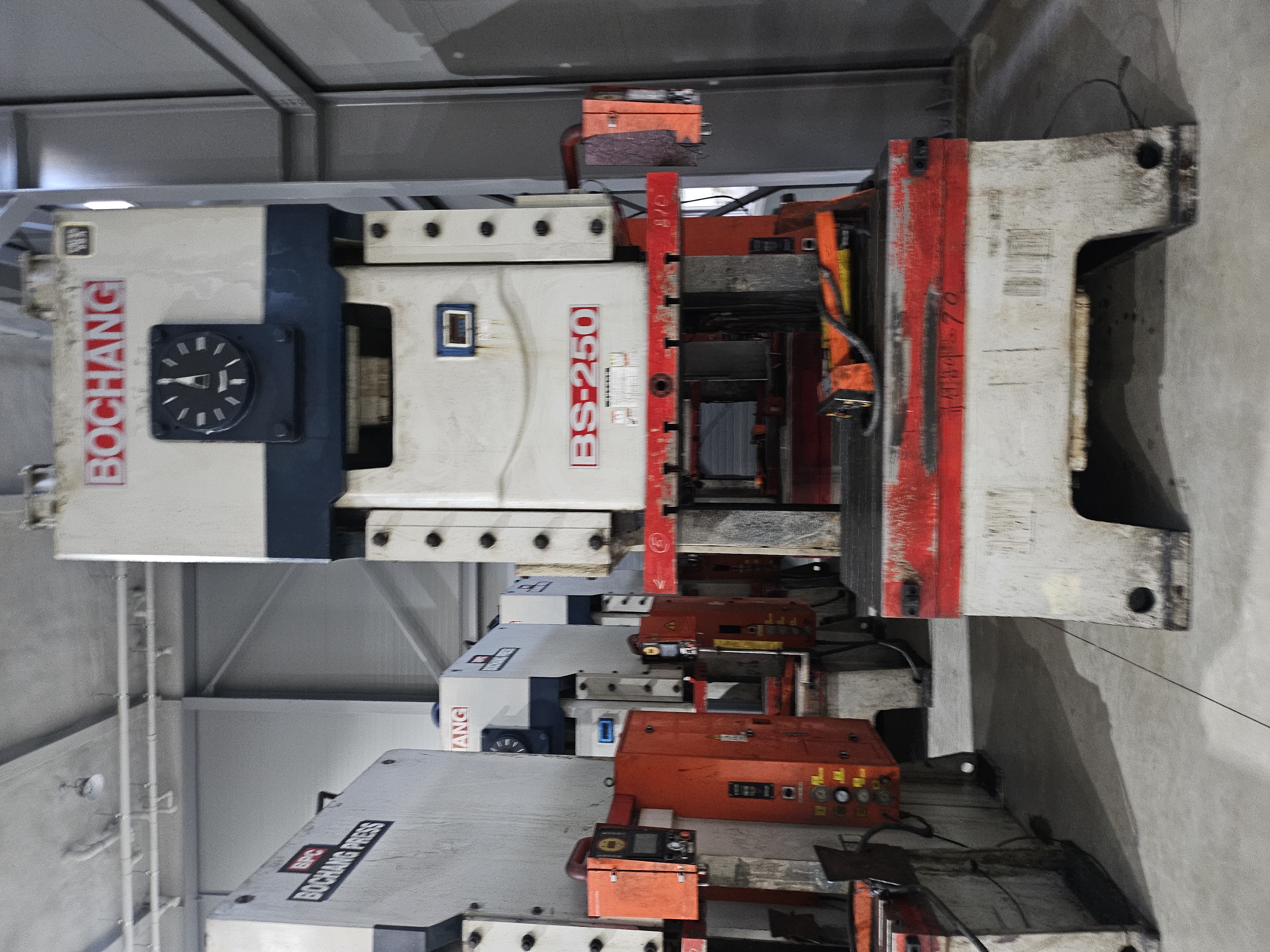 보창 프레스 250톤 ( 2011년식 / 2019년식 / 2022년식)