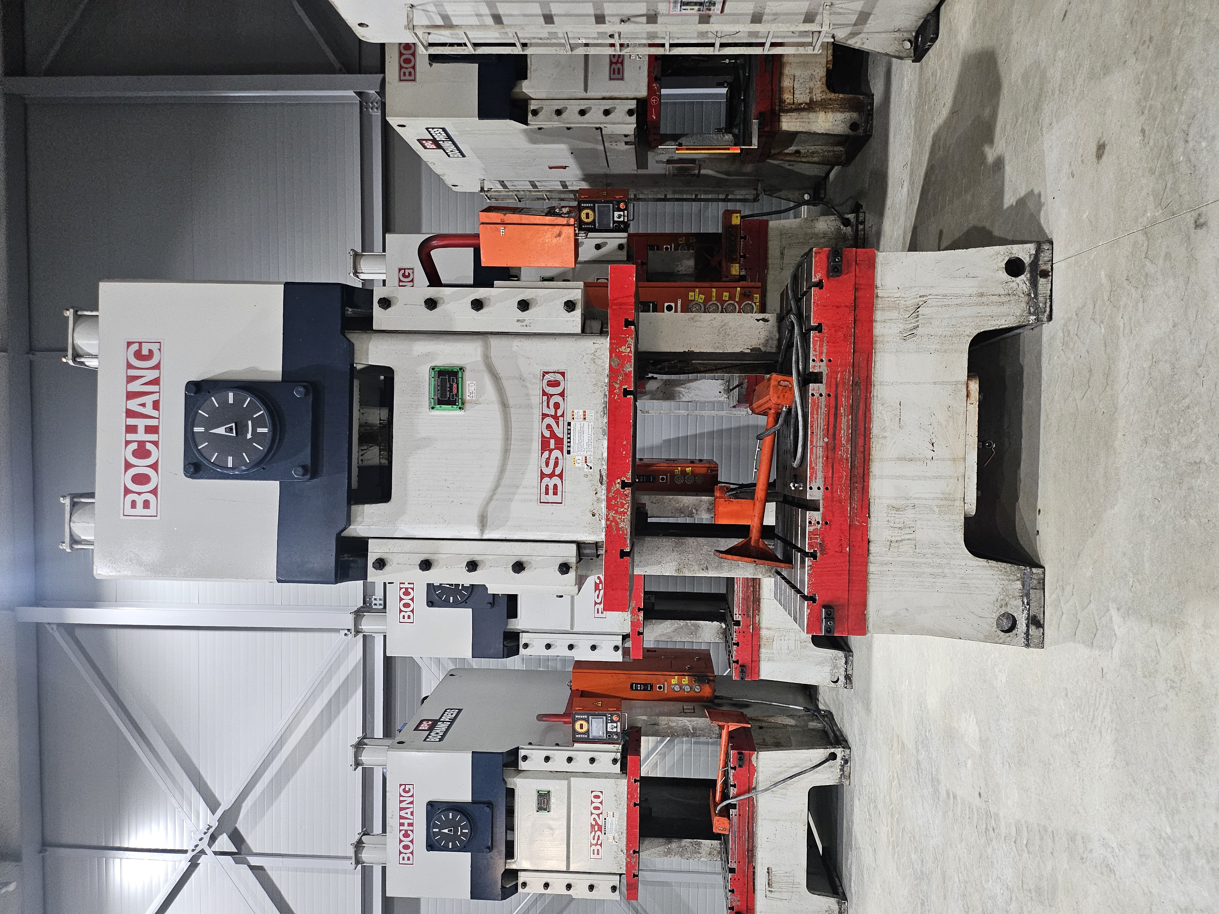 보창 프레스 250톤 ( 2011년식 / 2019년식 / 2022년식)