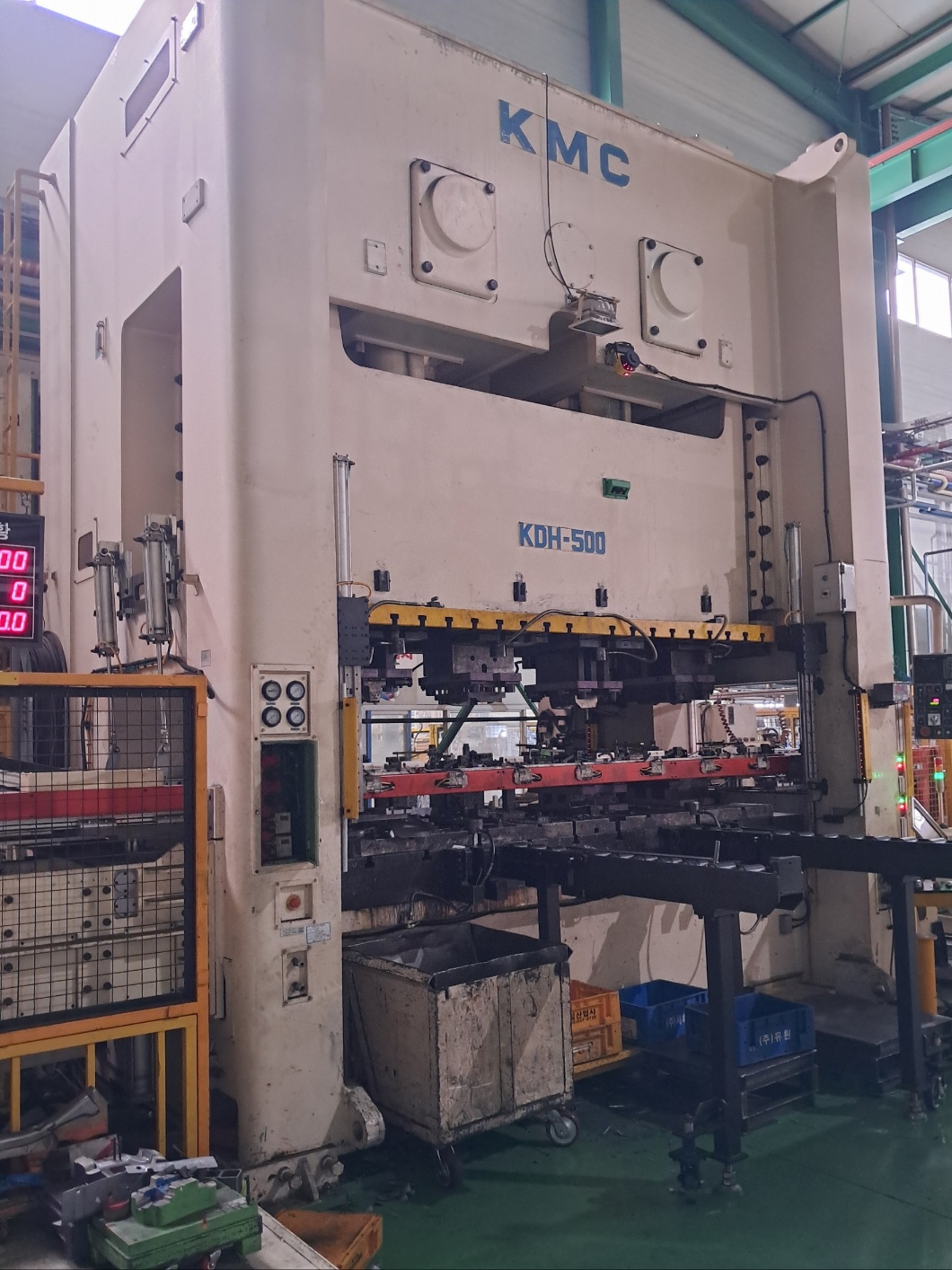 KMC(케이엠씨)  세미프레스 KDH-500 , 500톤  (2009년 4월)
