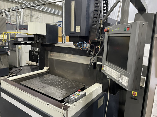 마키노 방전기 EDNC65-A16, 마키노 방전가공기 EDNC65-A16, 마키노방전기EDNC65-A16, 마키노방전가공기EDNC65-A16