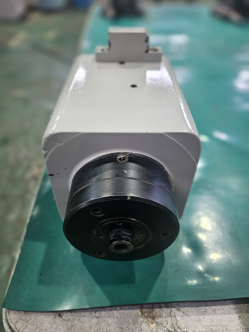 내경연삭기용 스핀들