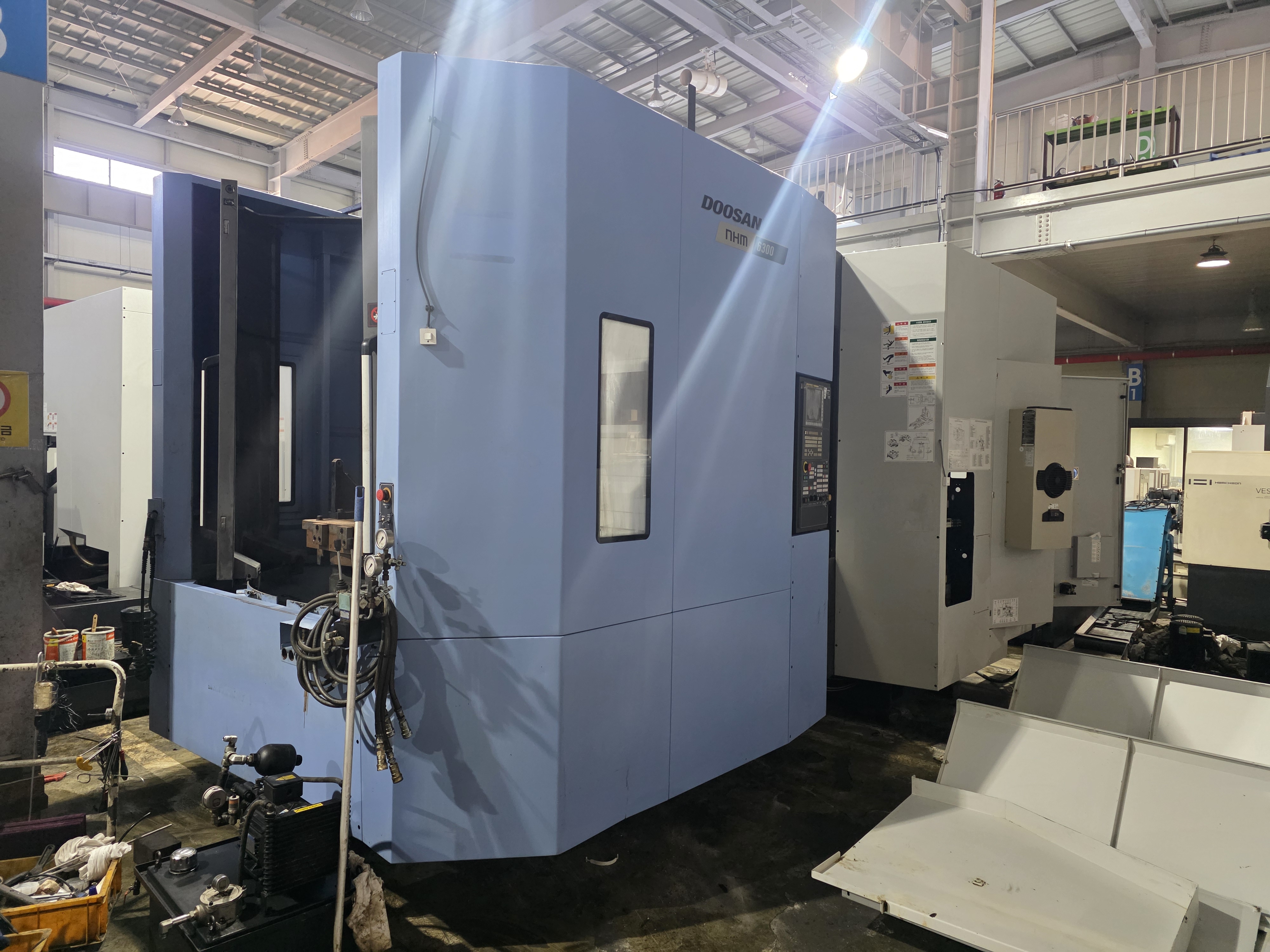 두산6호 호리젠탈머시닝센타 NHM-6300(2018년식) 3대