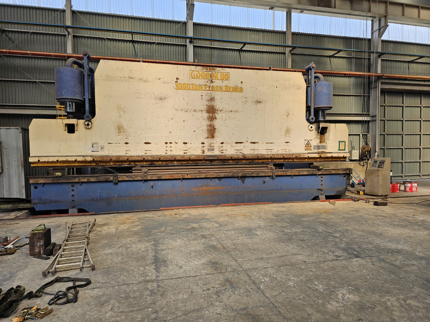 CNC 절곡기