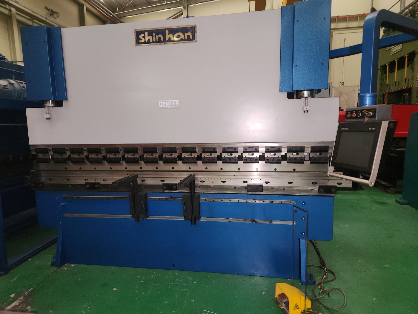 절곡기 6tx3mCNC