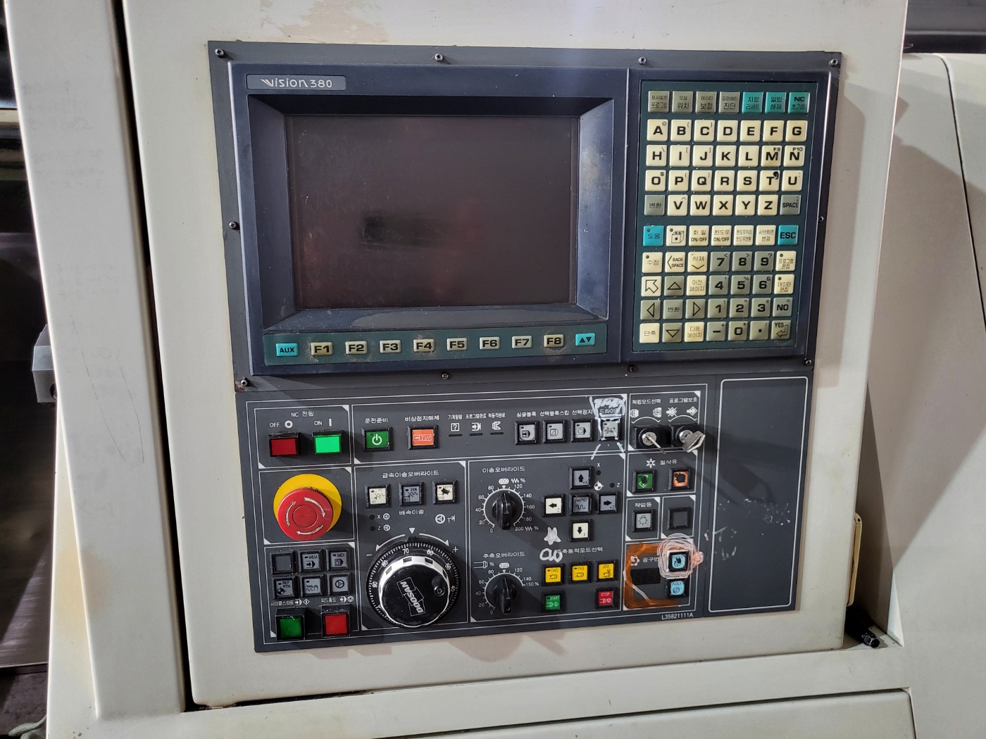 두산 10인치 CNC선반 CT-300(2006년식)