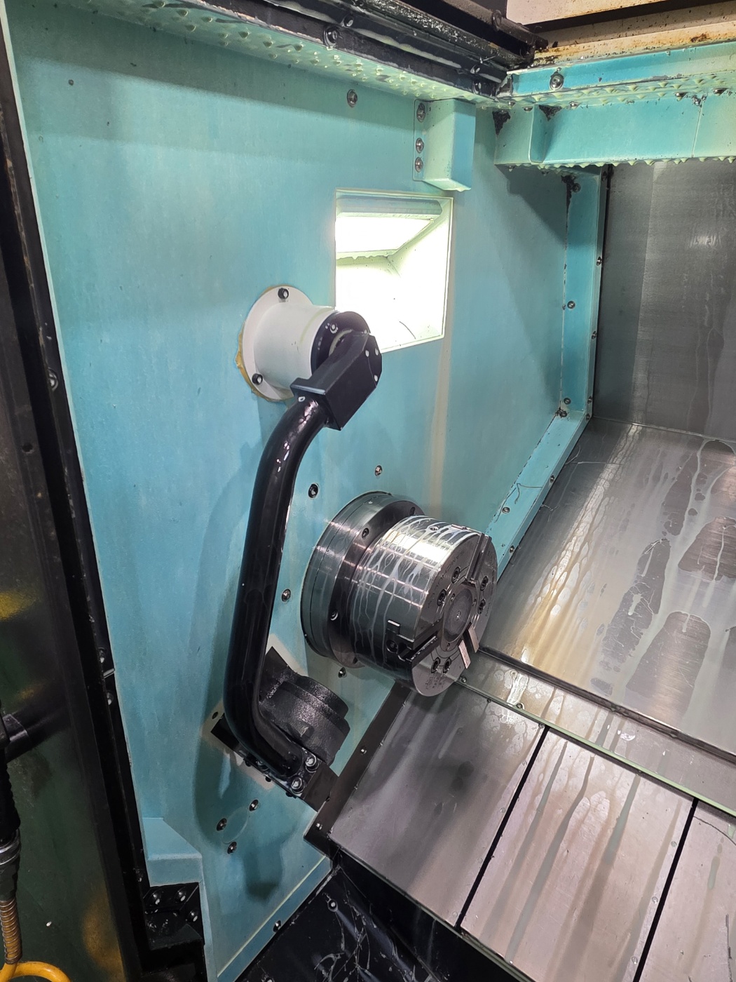 현대위아  CNC선반 8인치  SE-2200L (2022년 2월/ 2022년 6월)  동일사양 2식