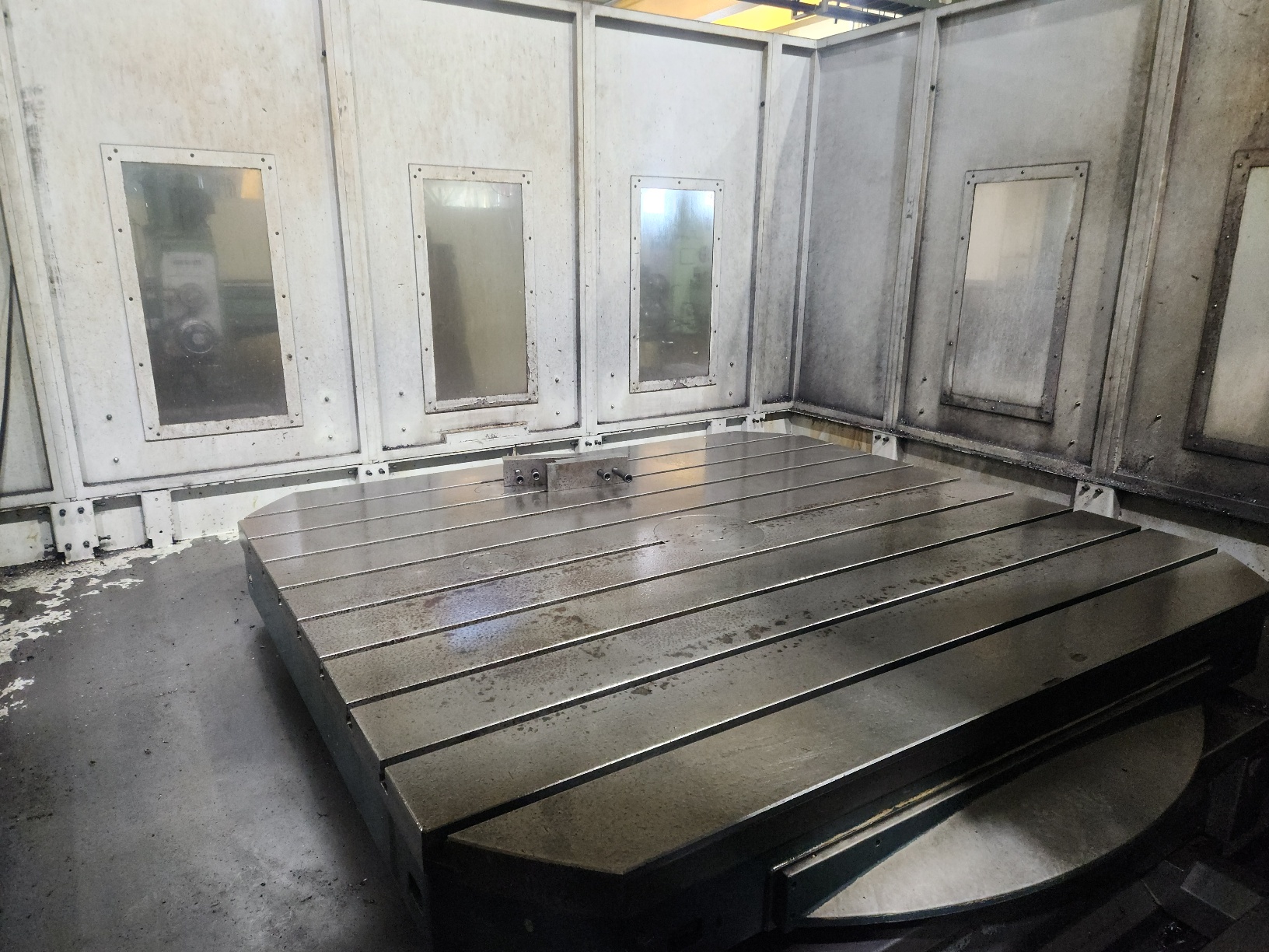 구라키 (KURAKI)  테이블보링기 130파이  KBT-13EB.A  (2017년 2월)