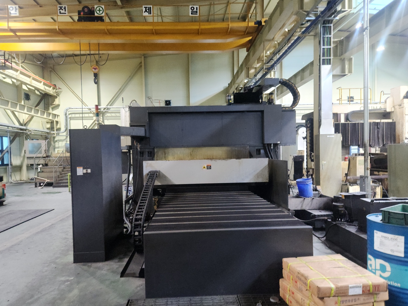 유일 평면연마기  문형타입 YGS-3018SCYZ  (2017년 9월)