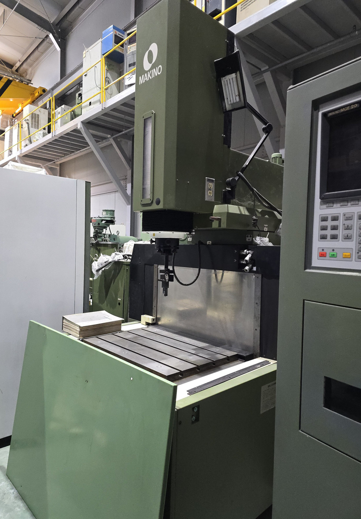 마키노 방전기 EDNC43, 마키노 방전가공기 EDNC43, 마키노방전기EDNC43, 마키노방전가공기EDNC43