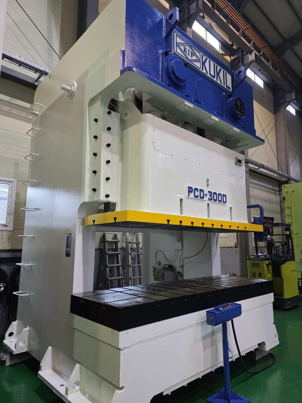 국일 C형 더블프레스 300톤-다이쿠션 有 (2005년 7월)