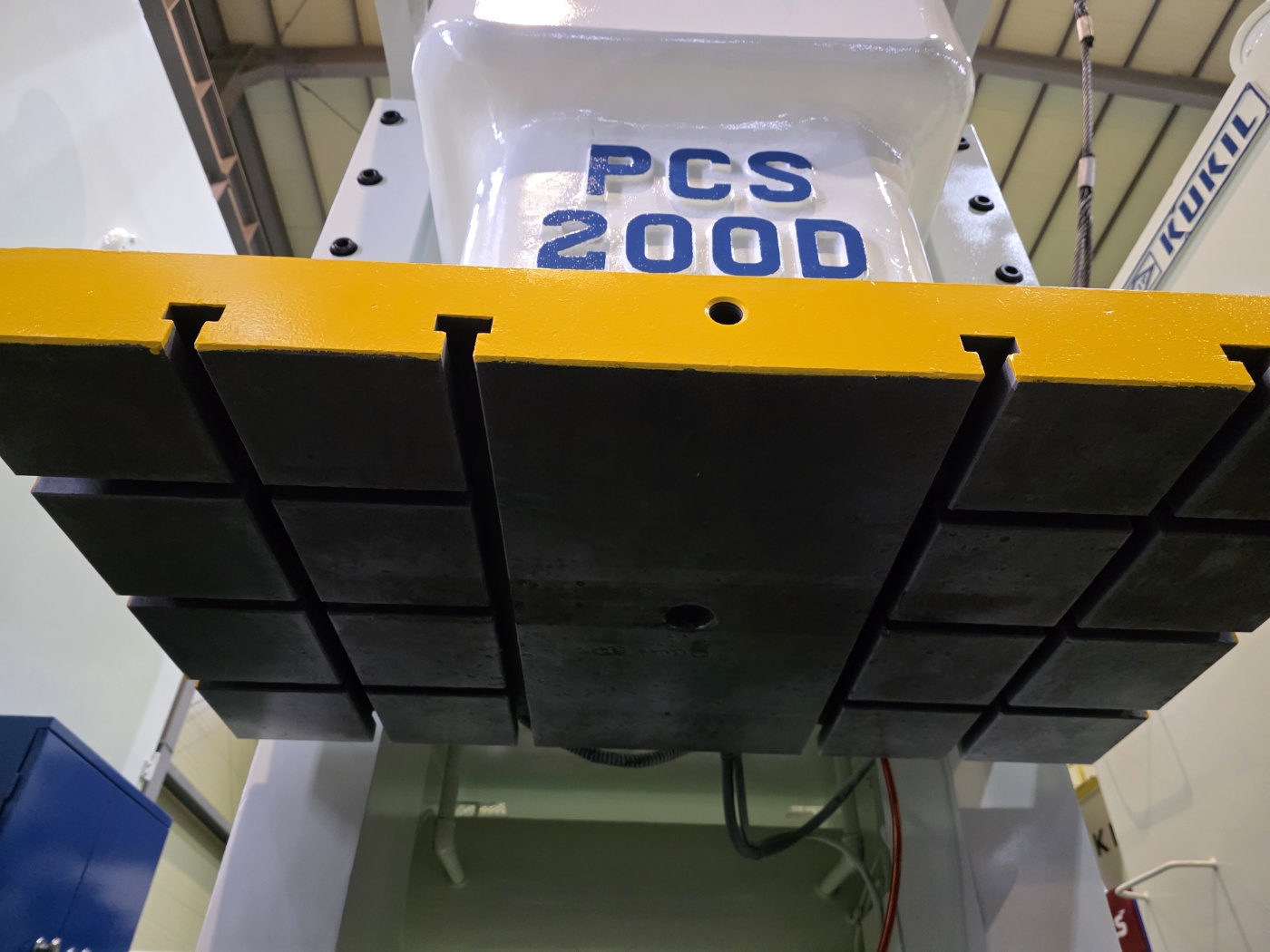 국일프레스 200톤-다이쿠션 有 (2008년 3월) 동일사양 2식