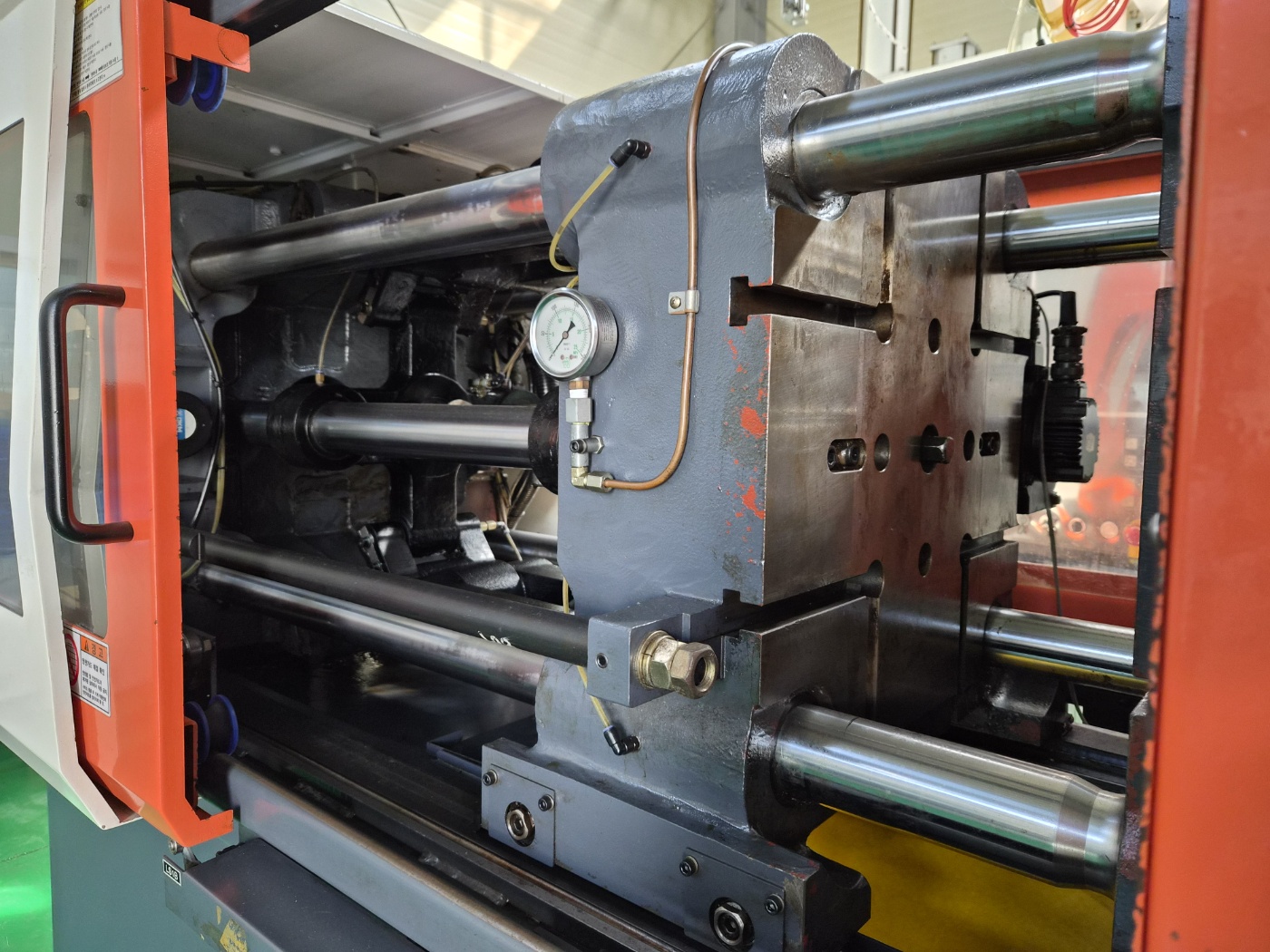 LS엠트론 전동사출기 80톤 LGE-80Ⅱ (2015년 6월)