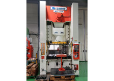 심팩프레스 세미싱글 250톤  MC1-250 (2017년 7월)