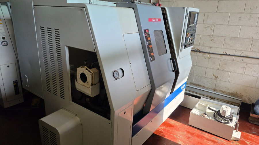 대우 CNC선반(8인치) LYNX220C
