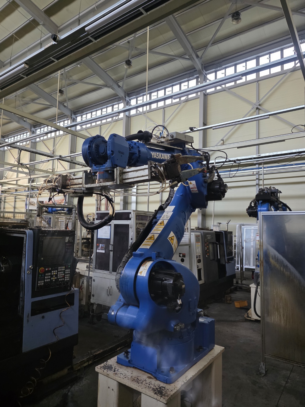 야스카와(YASKAWA) 핸들링 로봇   모델:MOTOMAN-GP180 ( 2019년 4식)